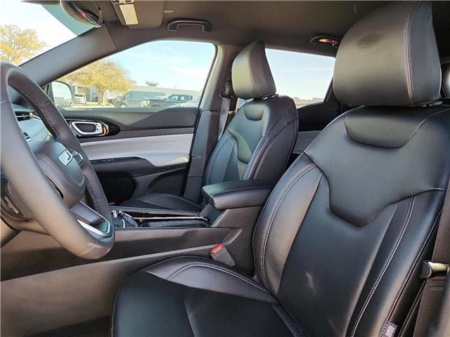 used 2025 Jeep Compass car, priced at $27,995