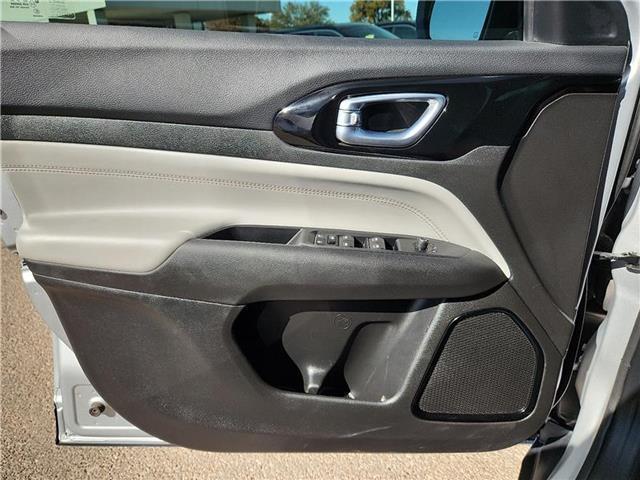 used 2025 Jeep Compass car, priced at $27,995