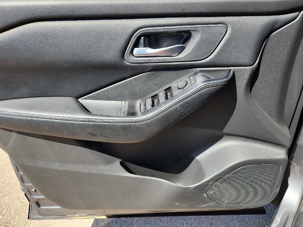 used 2025 Nissan Rogue car, priced at $25,220