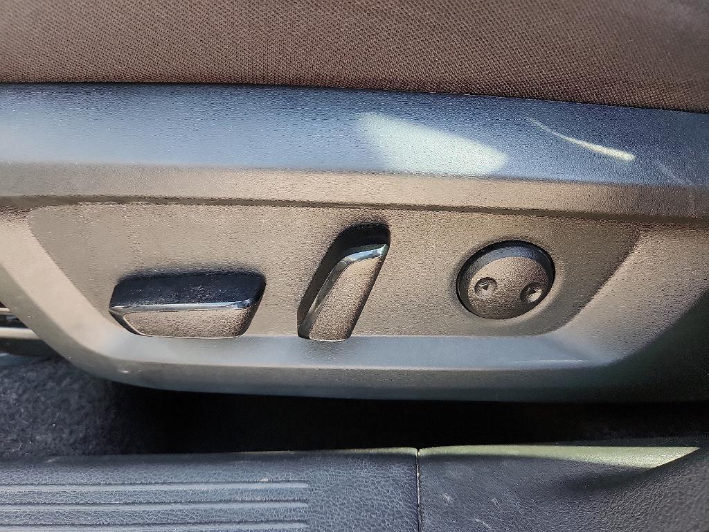 used 2025 Nissan Rogue car, priced at $25,220