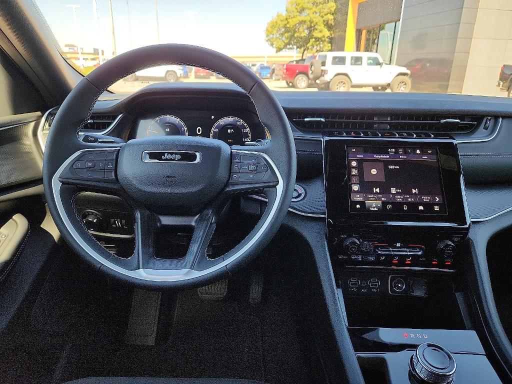 new 2025 Jeep Grand Cherokee L car, priced at $38,267