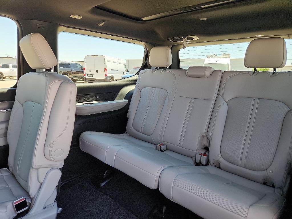 new 2026 Jeep Grand Wagoneer car, priced at $70,707