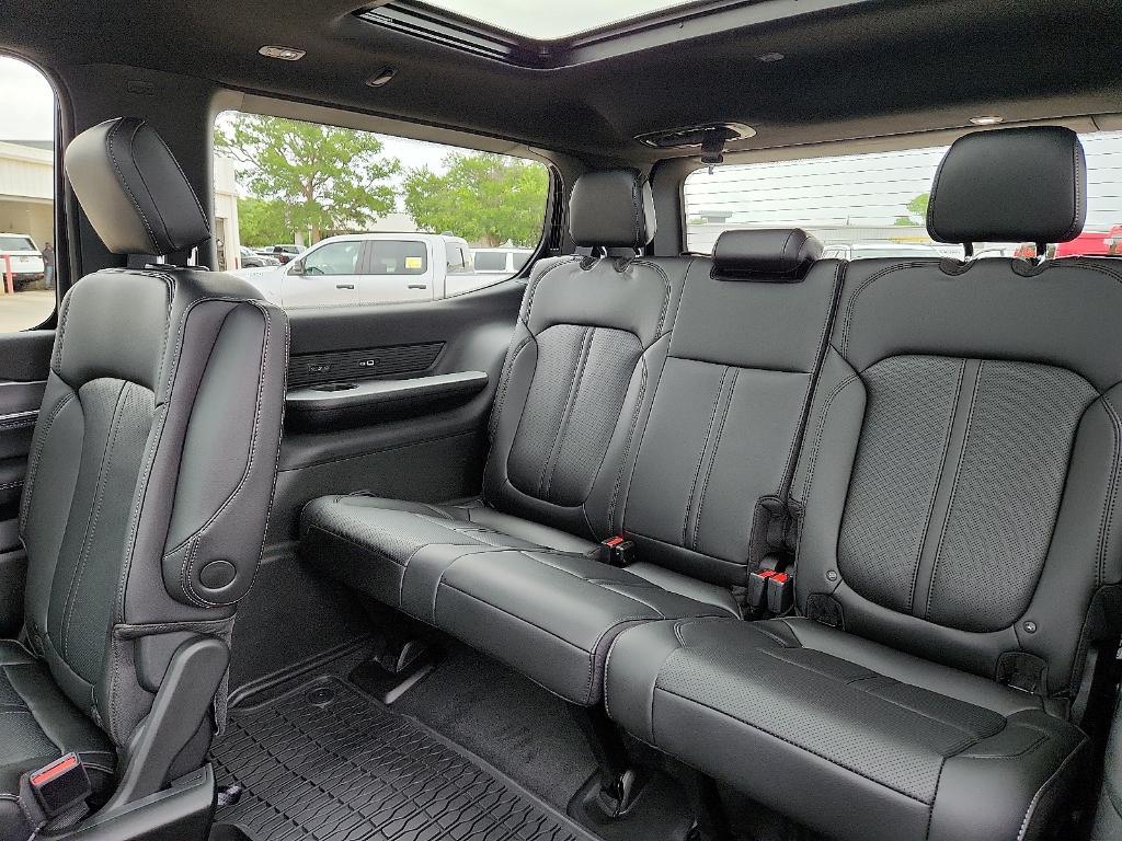 new 2026 Jeep Grand Wagoneer car, priced at $74,681