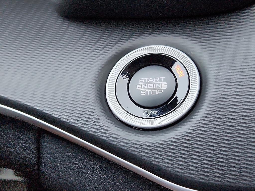 new 2025 Jeep Grand Cherokee L car, priced at $42,157