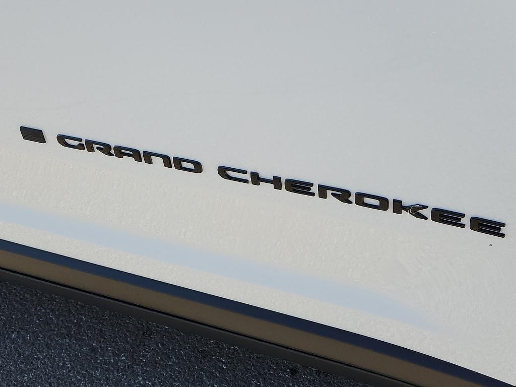 new 2025 Jeep Grand Cherokee L car, priced at $42,157