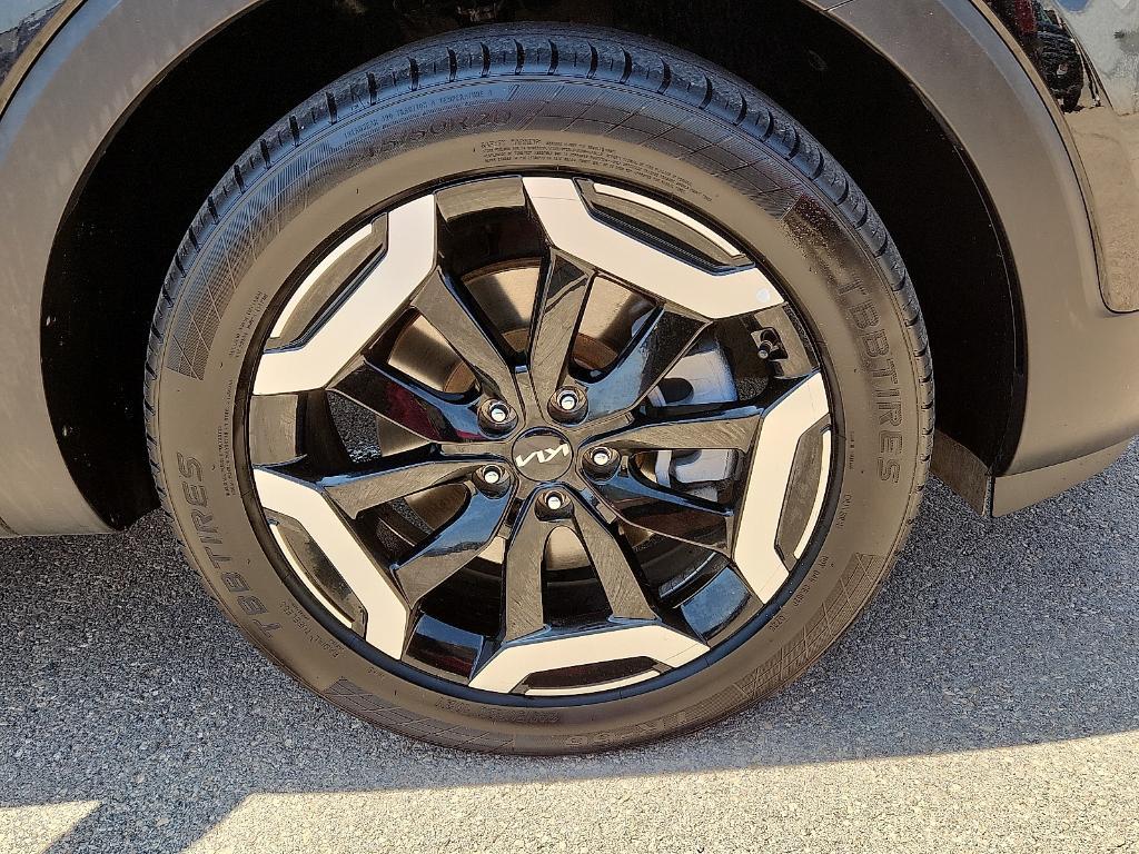 used 2025 Kia Telluride car, priced at $40,445