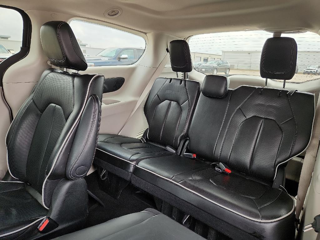 used 2023 Chrysler Pacifica Hybrid car, priced at $28,995