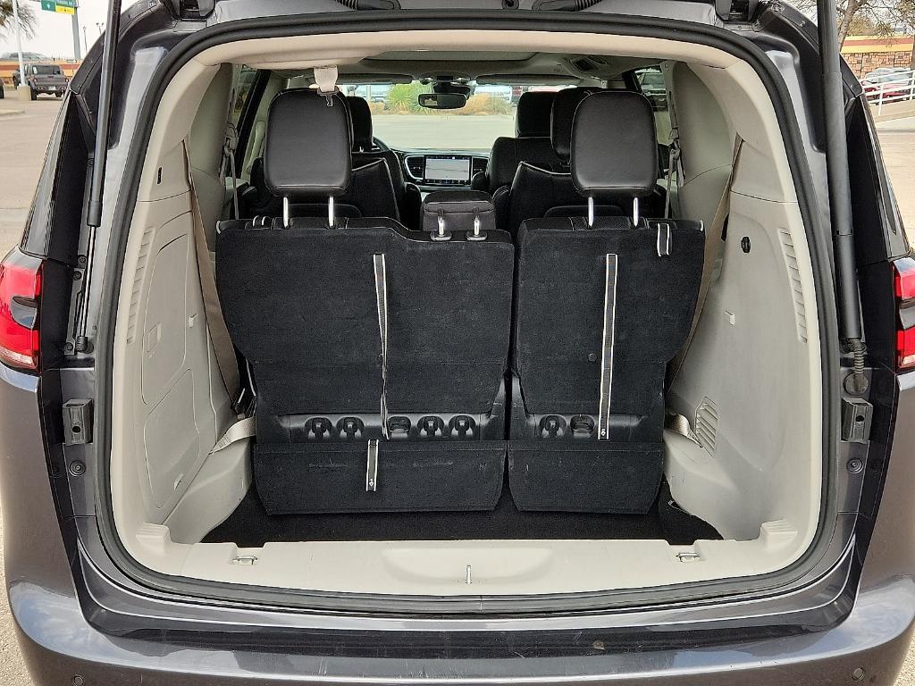 used 2023 Chrysler Pacifica Hybrid car, priced at $28,995