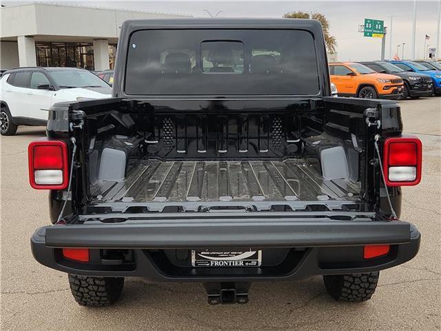 new 2026 Jeep Gladiator car, priced at $47,556