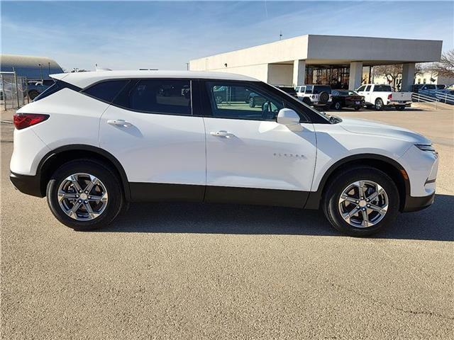 used 2025 Chevrolet Blazer car, priced at $33,995