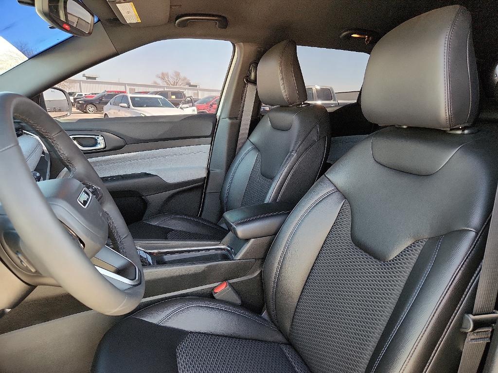 used 2025 Jeep Compass car, priced at $25,995