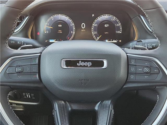 new 2025 Jeep Grand Cherokee car, priced at $47,585