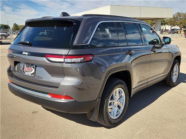 new 2025 Jeep Grand Cherokee car, priced at $47,585