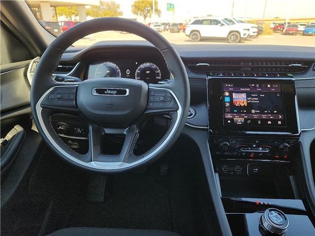 new 2025 Jeep Grand Cherokee car, priced at $47,585