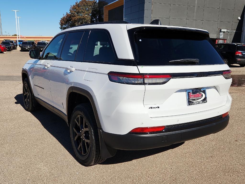 new 2025 Jeep Grand Cherokee car, priced at $39,914