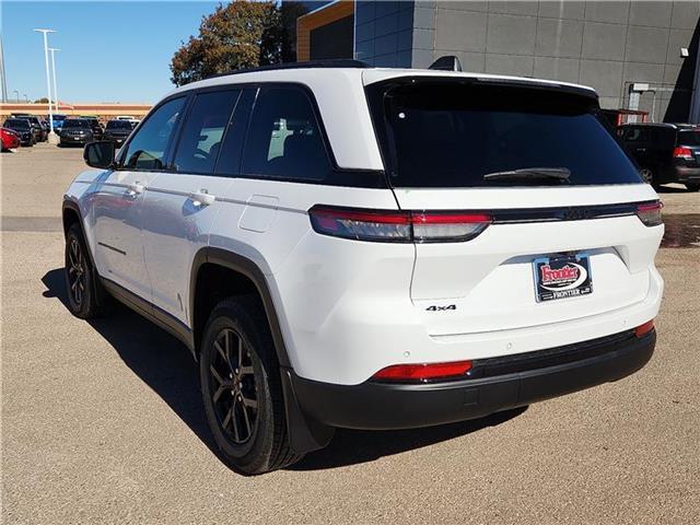 new 2025 Jeep Grand Cherokee car, priced at $40,132