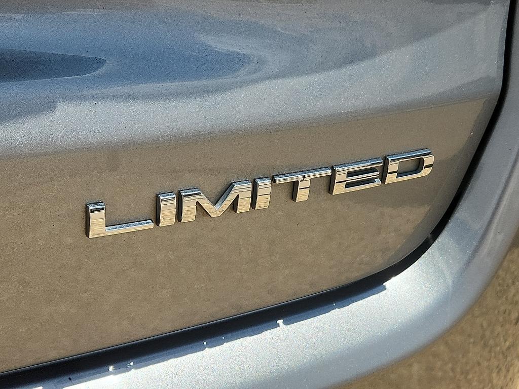 used 2023 Jeep Compass car, priced at $26,445