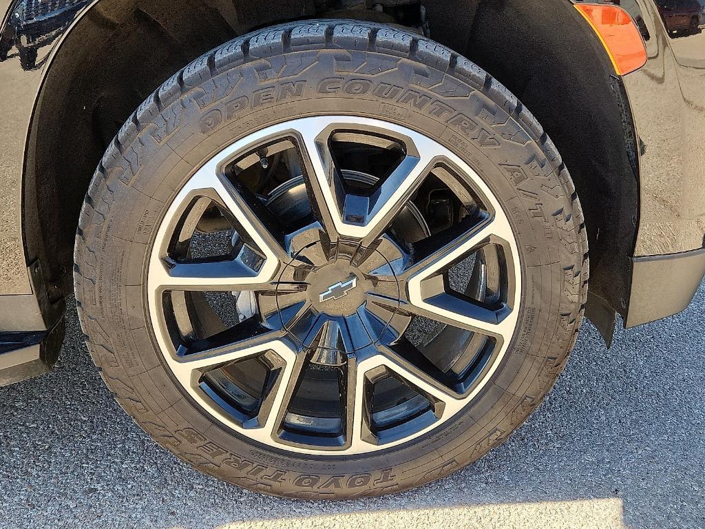 used 2023 Chevrolet Suburban car, priced at $53,220