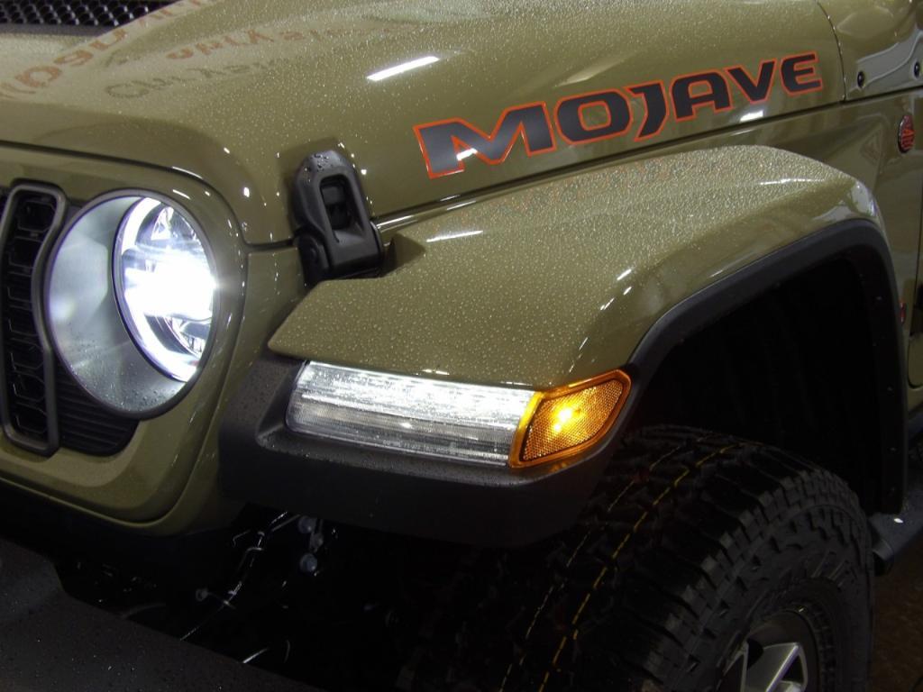new 2026 Jeep Gladiator car, priced at $55,932