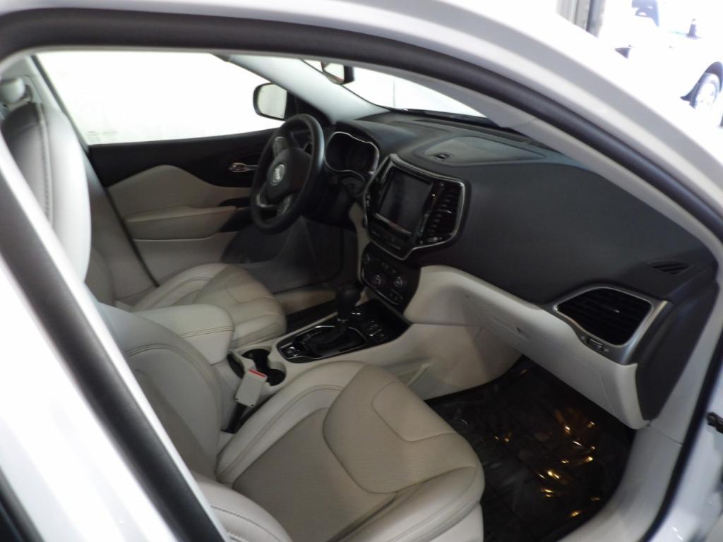 used 2022 Jeep Cherokee car, priced at $26,990