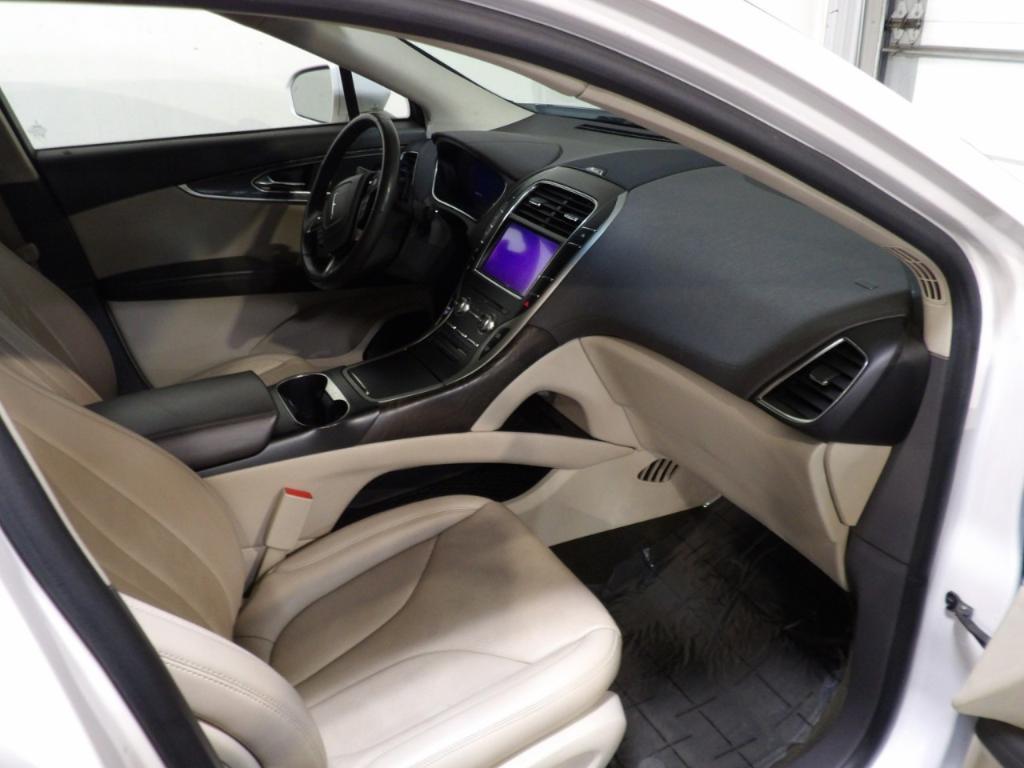 used 2019 Lincoln Nautilus car, priced at $18,990