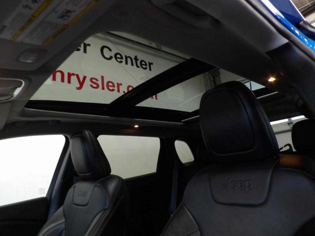 used 2022 Jeep Cherokee car, priced at $27,990