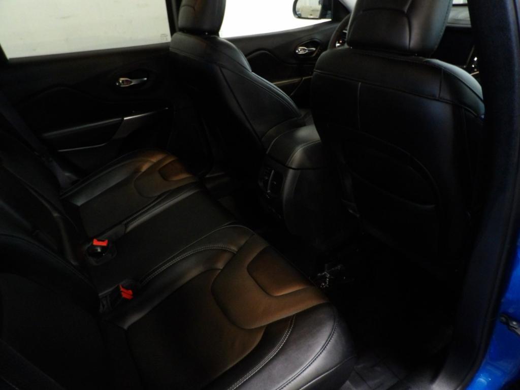 used 2022 Jeep Cherokee car, priced at $27,990