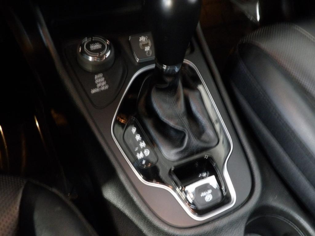 used 2022 Jeep Cherokee car, priced at $27,990
