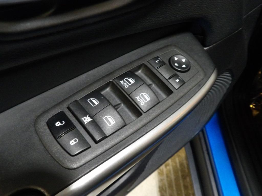 used 2022 Jeep Cherokee car, priced at $27,990