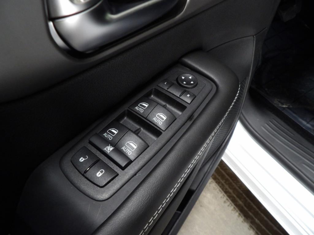 new 2027 Chrysler Pacifica car, priced at $49,127