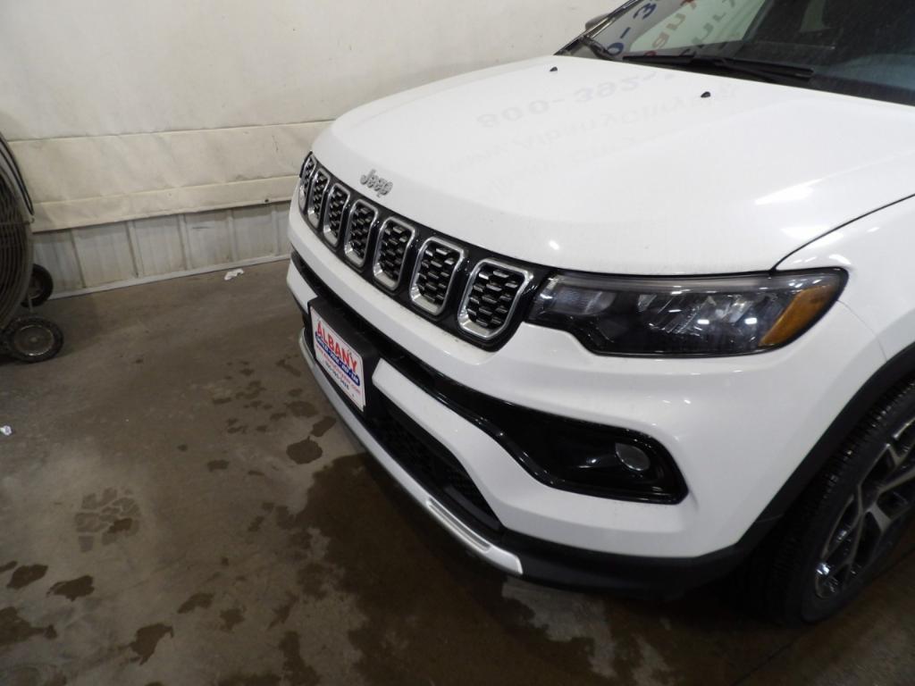 new 2026 Jeep Compass car, priced at $31,432
