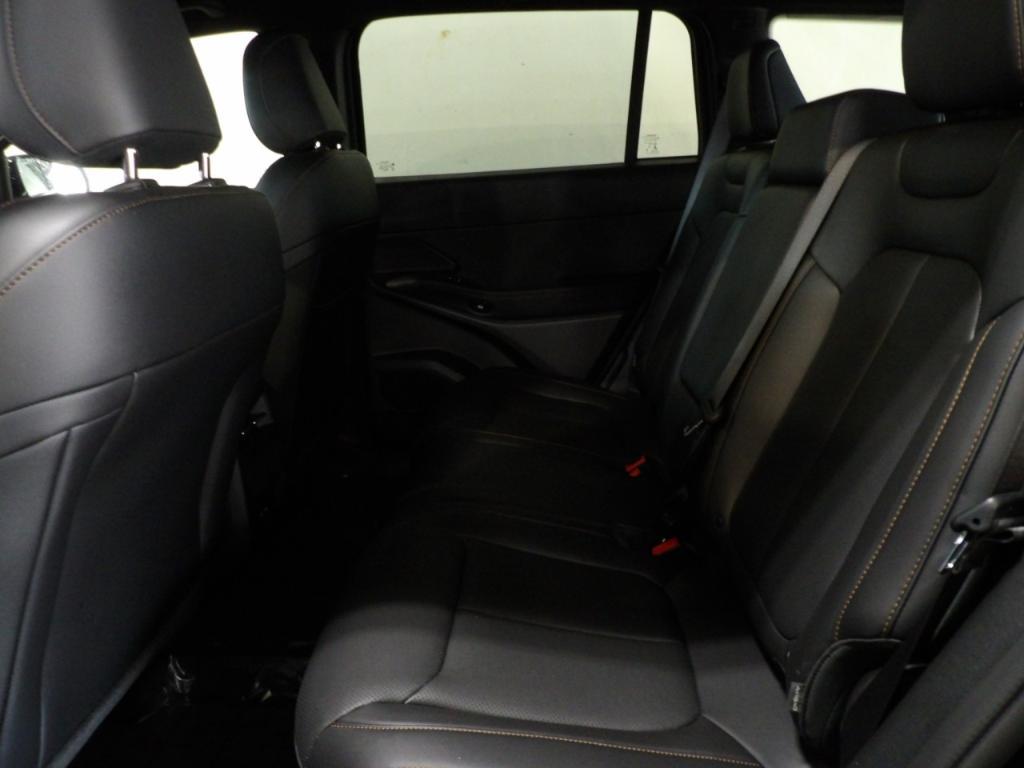 new 2026 Jeep Cherokee car, priced at $43,160