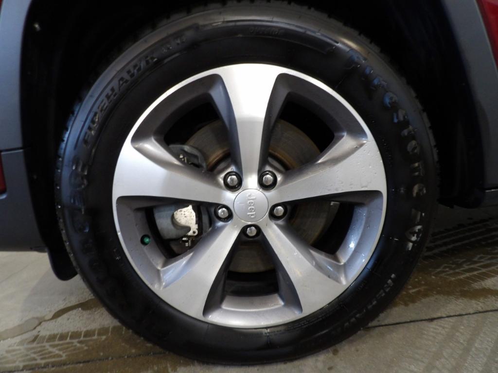 used 2020 Jeep Cherokee car, priced at $22,990