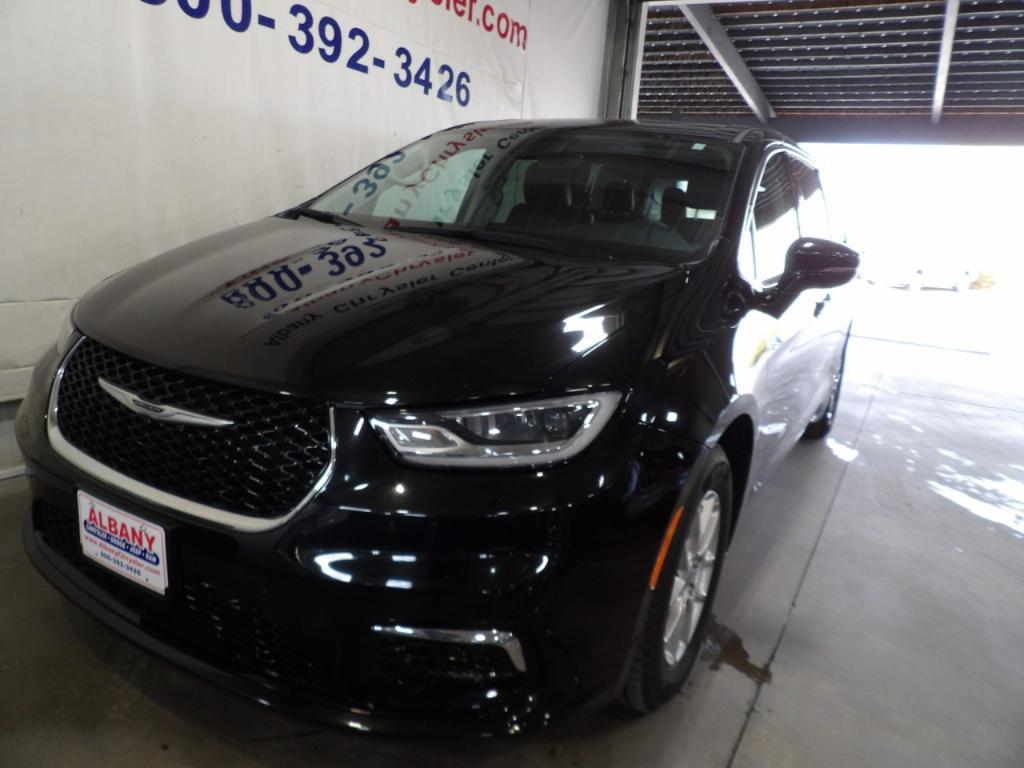 used 2024 Chrysler Pacifica car, priced at $28,990