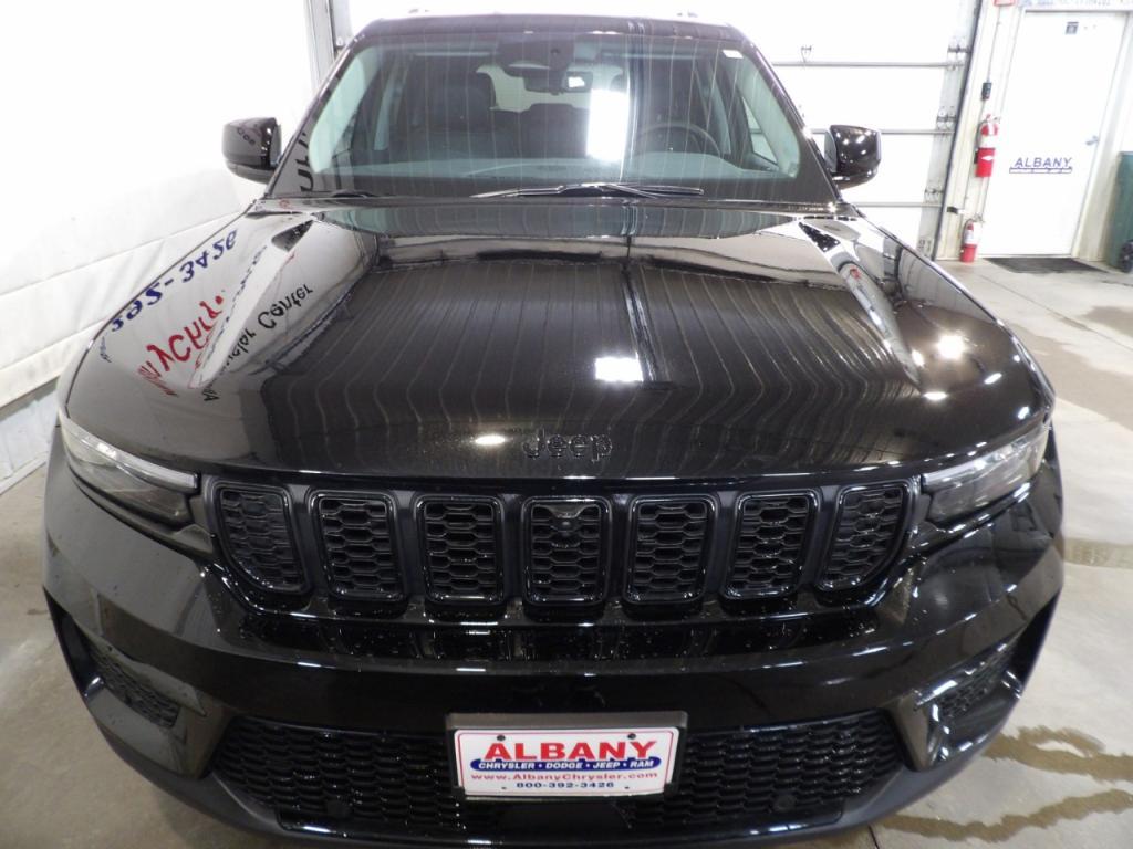 used 2023 Jeep Grand Cherokee car, priced at $31,990