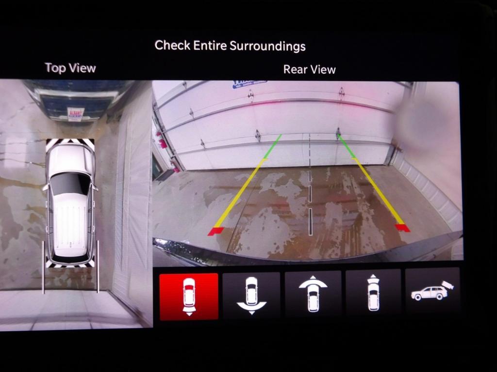 used 2023 Jeep Grand Cherokee car, priced at $31,990