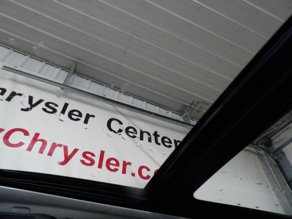 used 2022 Jeep Cherokee car, priced at $26,990