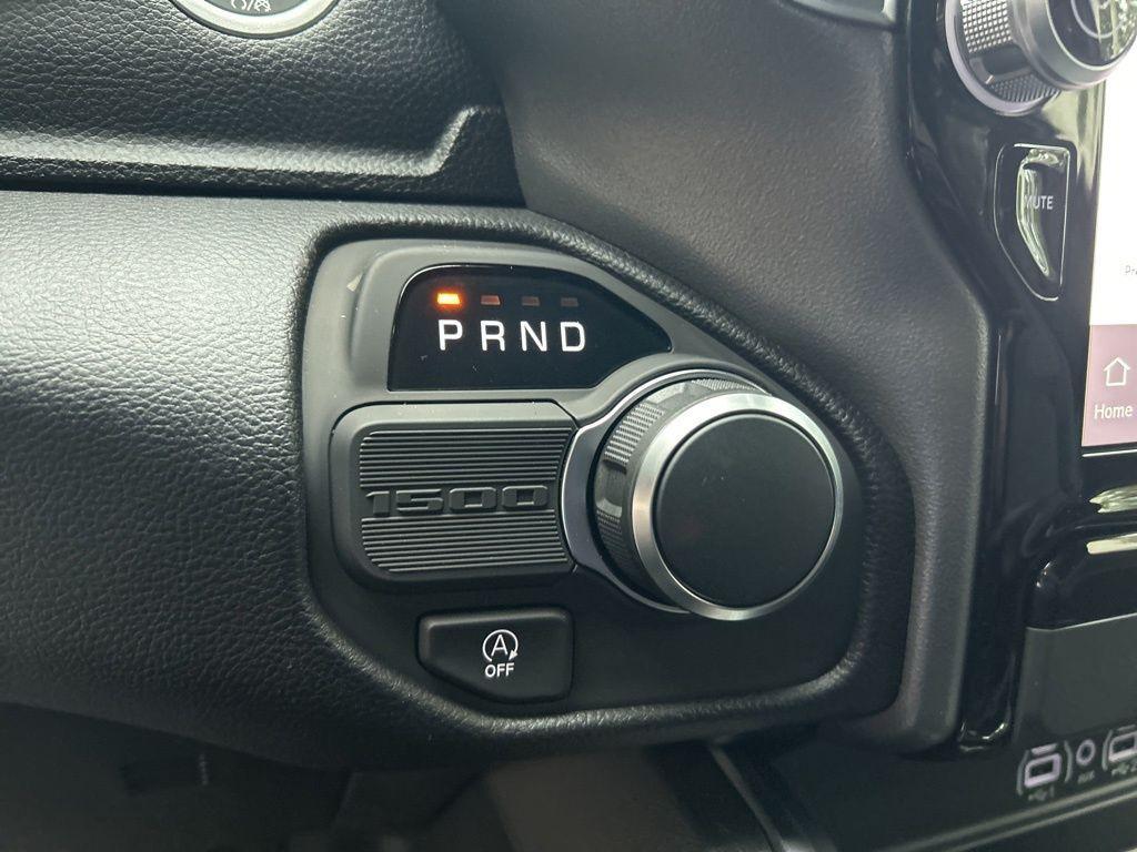 new 2025 Ram 1500 car, priced at $44,762