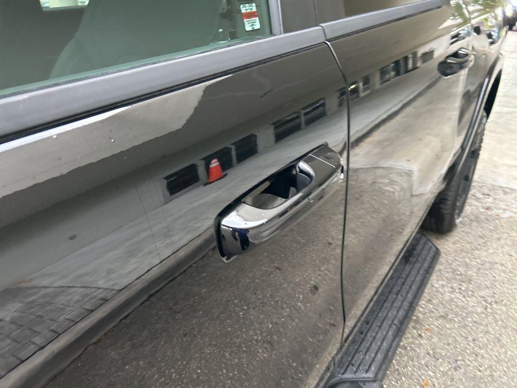 new 2025 Ram 1500 car, priced at $44,762