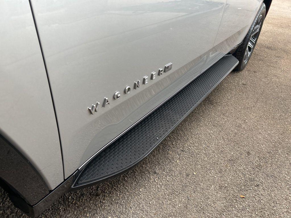 used 2023 Jeep Wagoneer L car, priced at $35,765