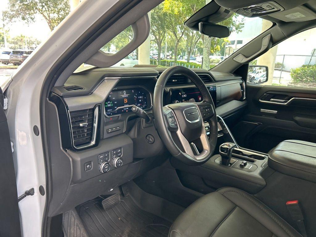 used 2024 GMC Sierra 1500 car, priced at $50,930