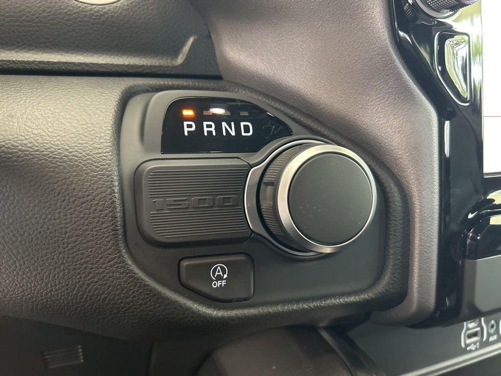 new 2025 Ram 1500 car, priced at $44,762