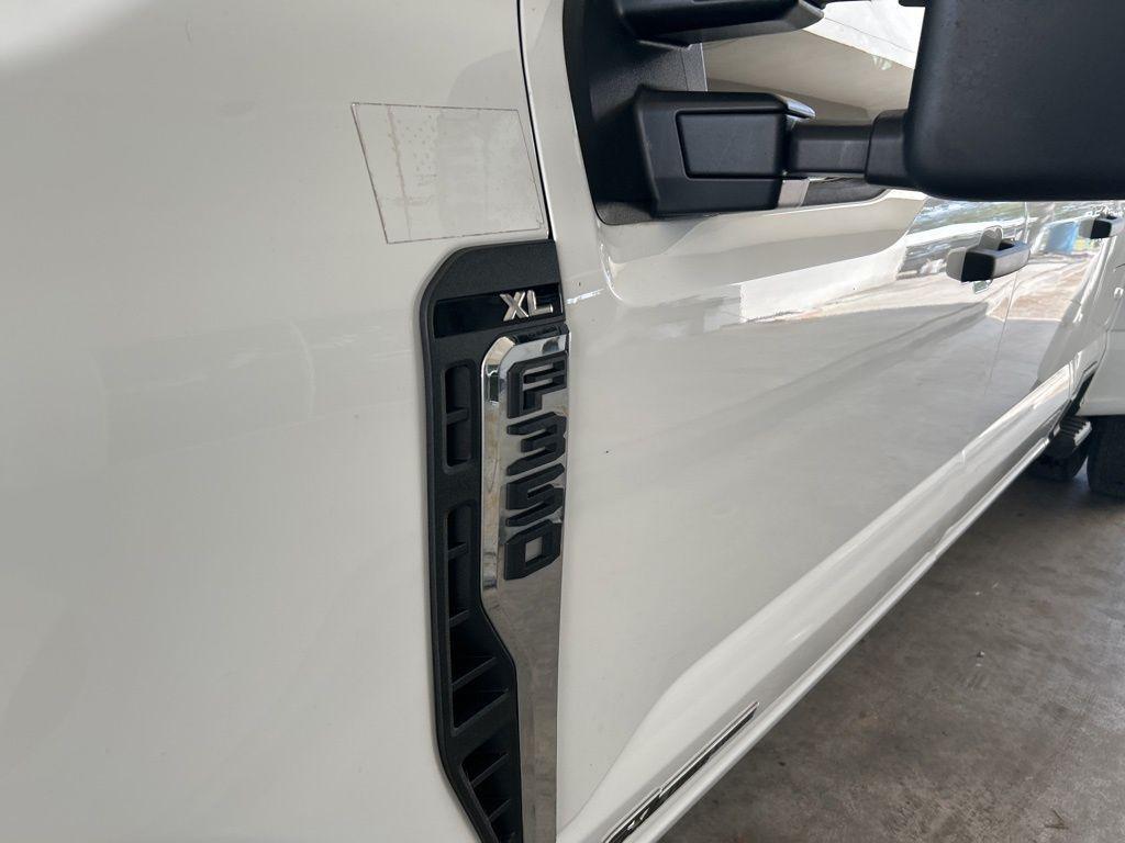 used 2023 Ford F-350 car, priced at $40,000