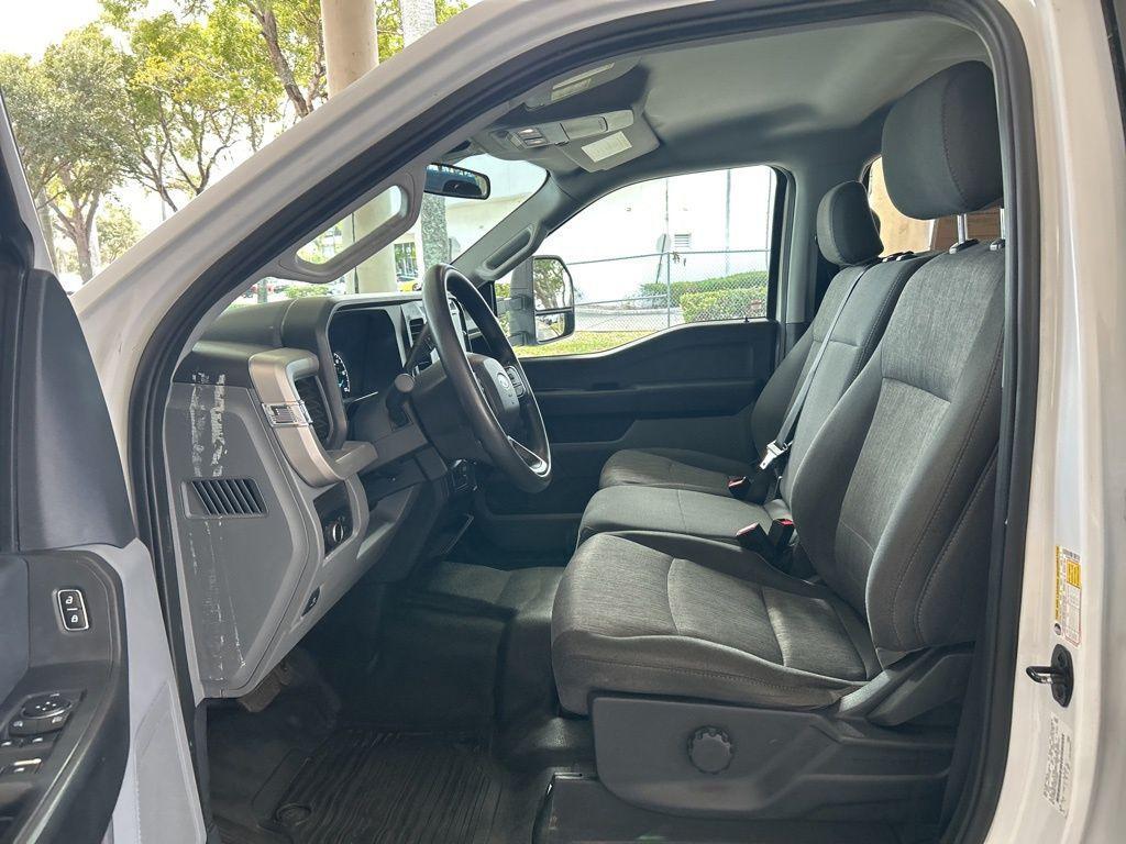 used 2023 Ford F-350 car, priced at $40,000