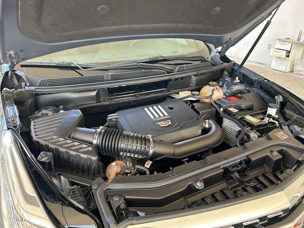 used 2023 Cadillac XT5 car, priced at $30,374