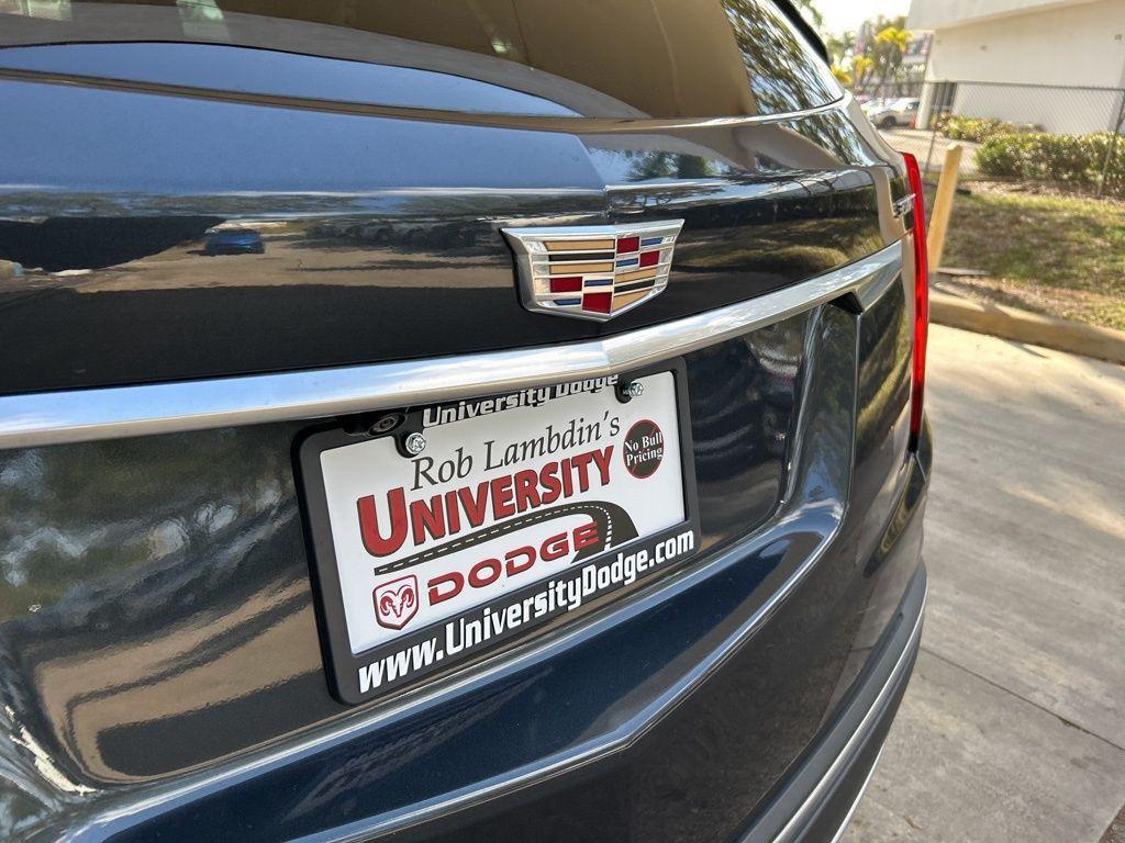 used 2023 Cadillac XT5 car, priced at $30,374