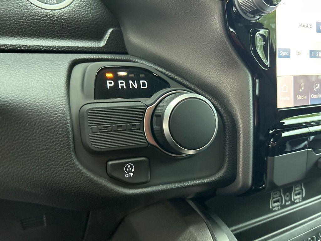 new 2025 Ram 1500 car, priced at $44,751
