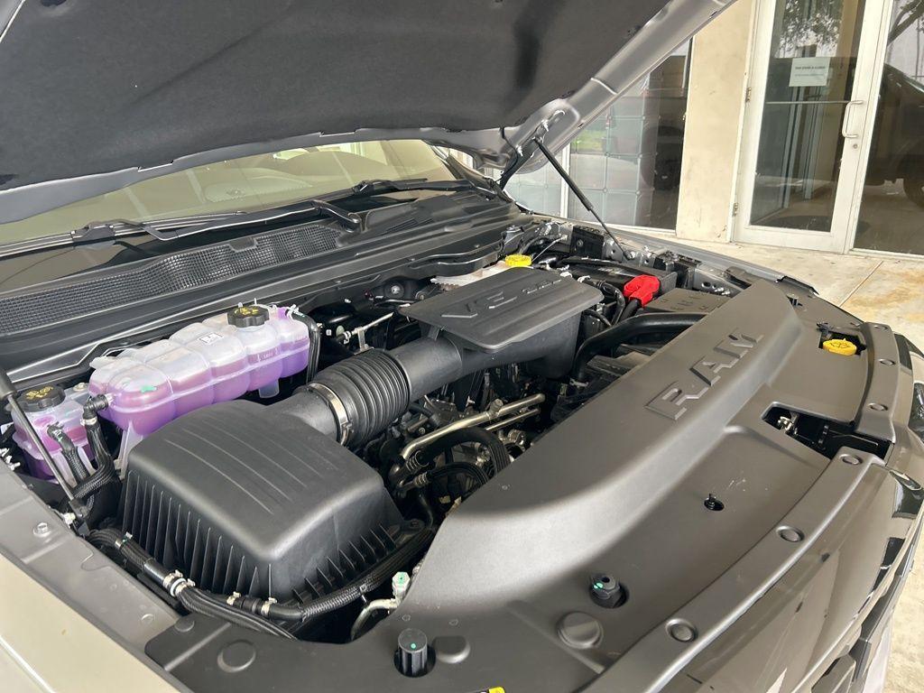 new 2025 Ram 1500 car, priced at $44,762