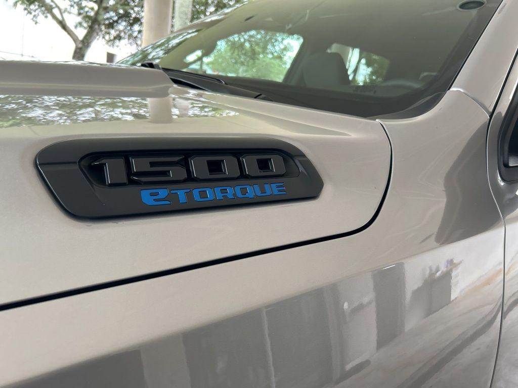 new 2025 Ram 1500 car, priced at $44,762
