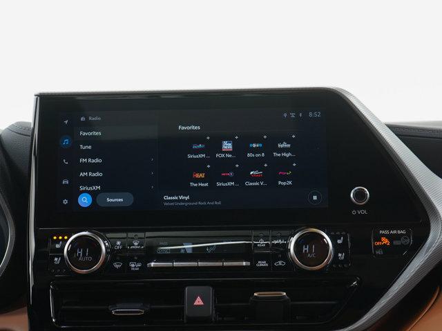 used 2025 Toyota Highlander Hybrid car, priced at $54,998